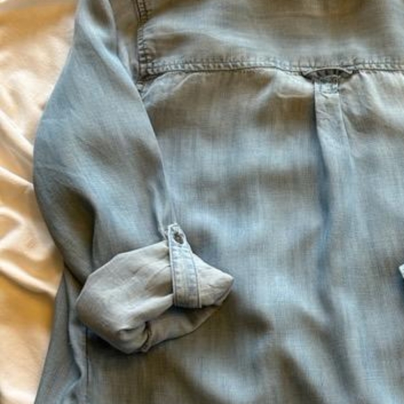 American Eagle Top - Picture 4 of 5